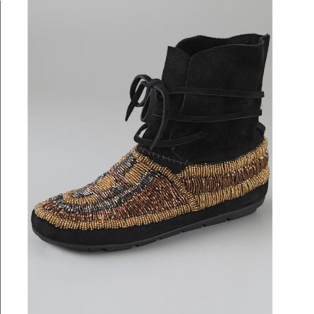 House of Harlow Beaded Moccasins - Size 9